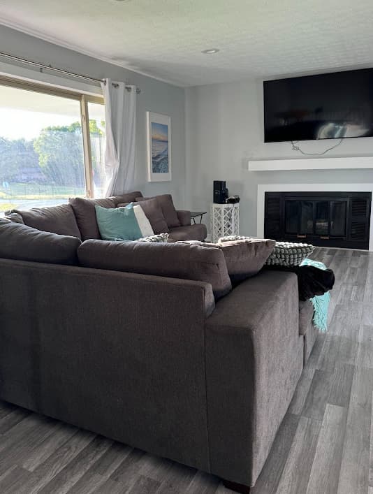 McCordsville house living room